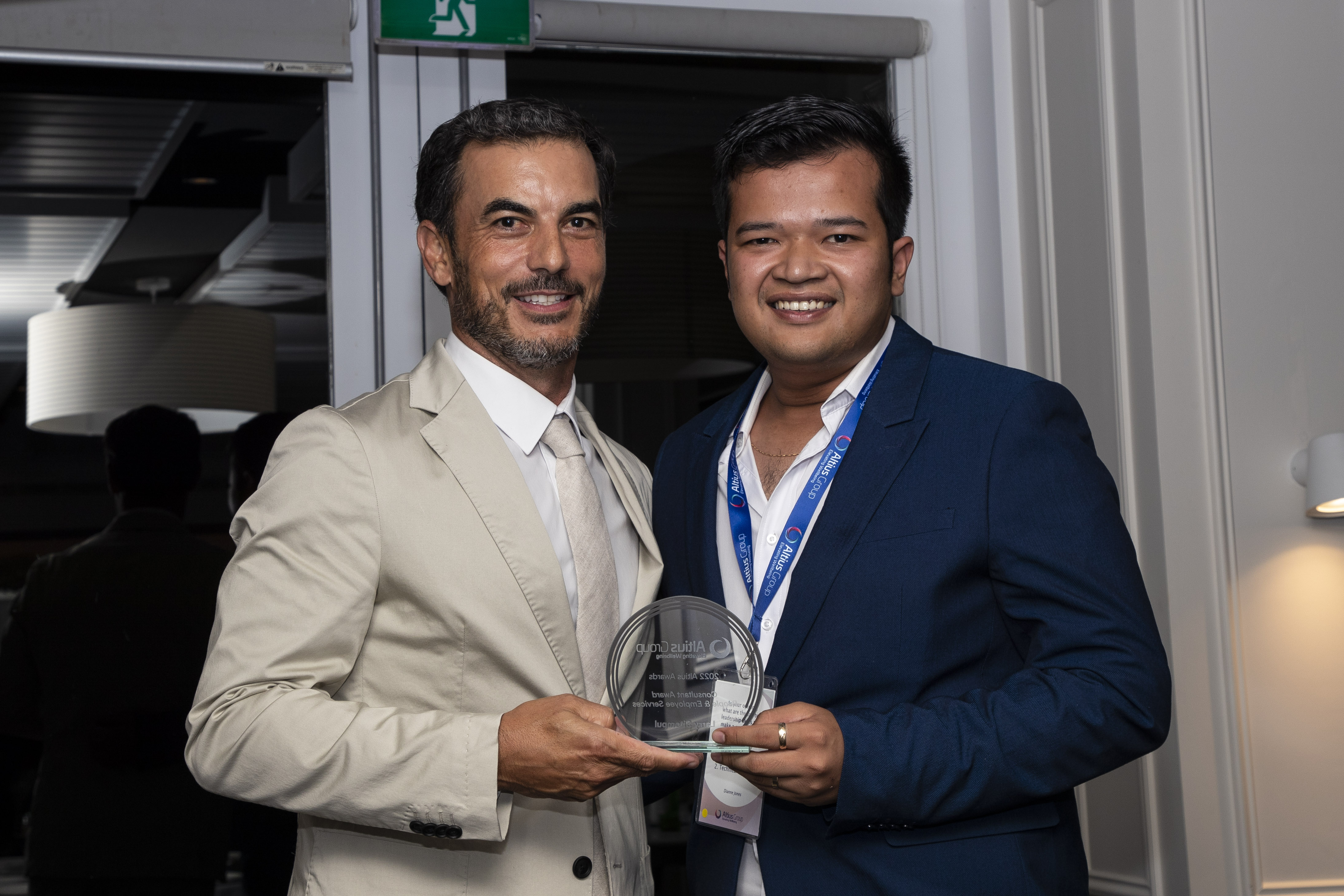 Consultant Award Larry for People & Employee Services 