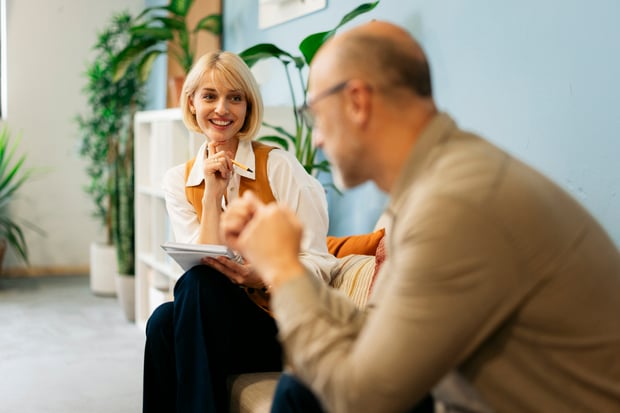 perth psychologist giving a counselling session